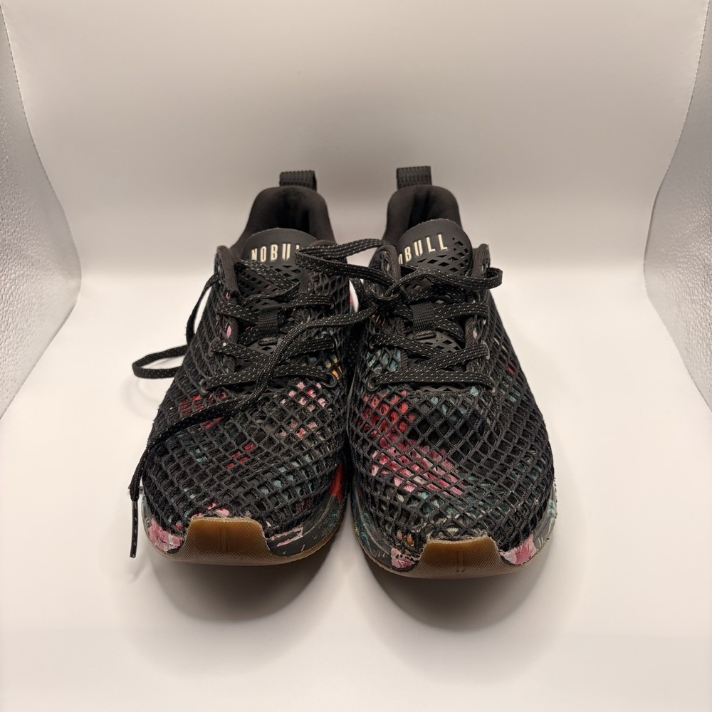NOBULL Mesh Runner Tropical Floral Womens 7 Mens 5.5 Black Sneakers